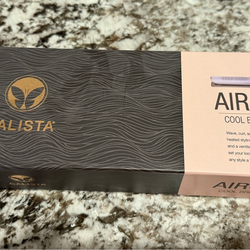 Calista AirGlide Cool Breeze Styler - Black and Gold